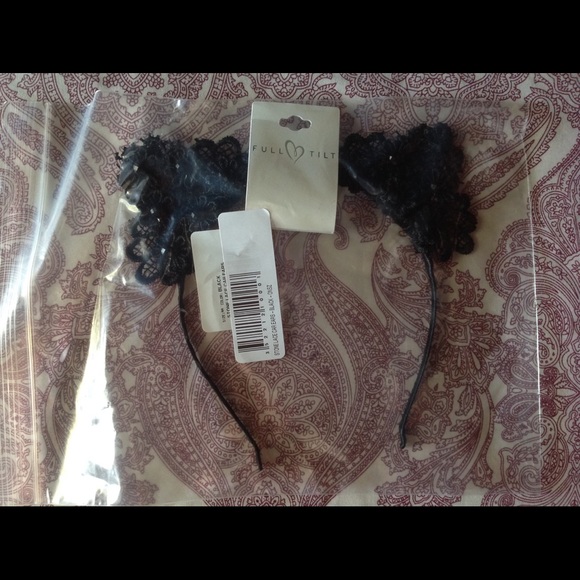 HALLOWEEN NWT Full Tilt Rhinestone & Lace Cat Ears - Picture 2 of 2